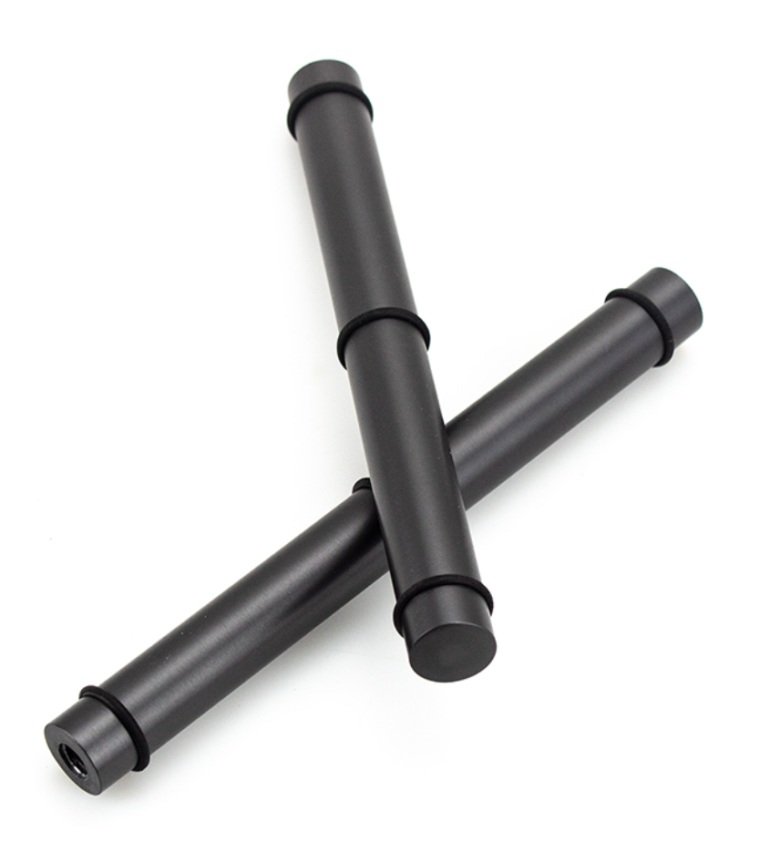 Wine Pegs – Vægmonteret Vinholder