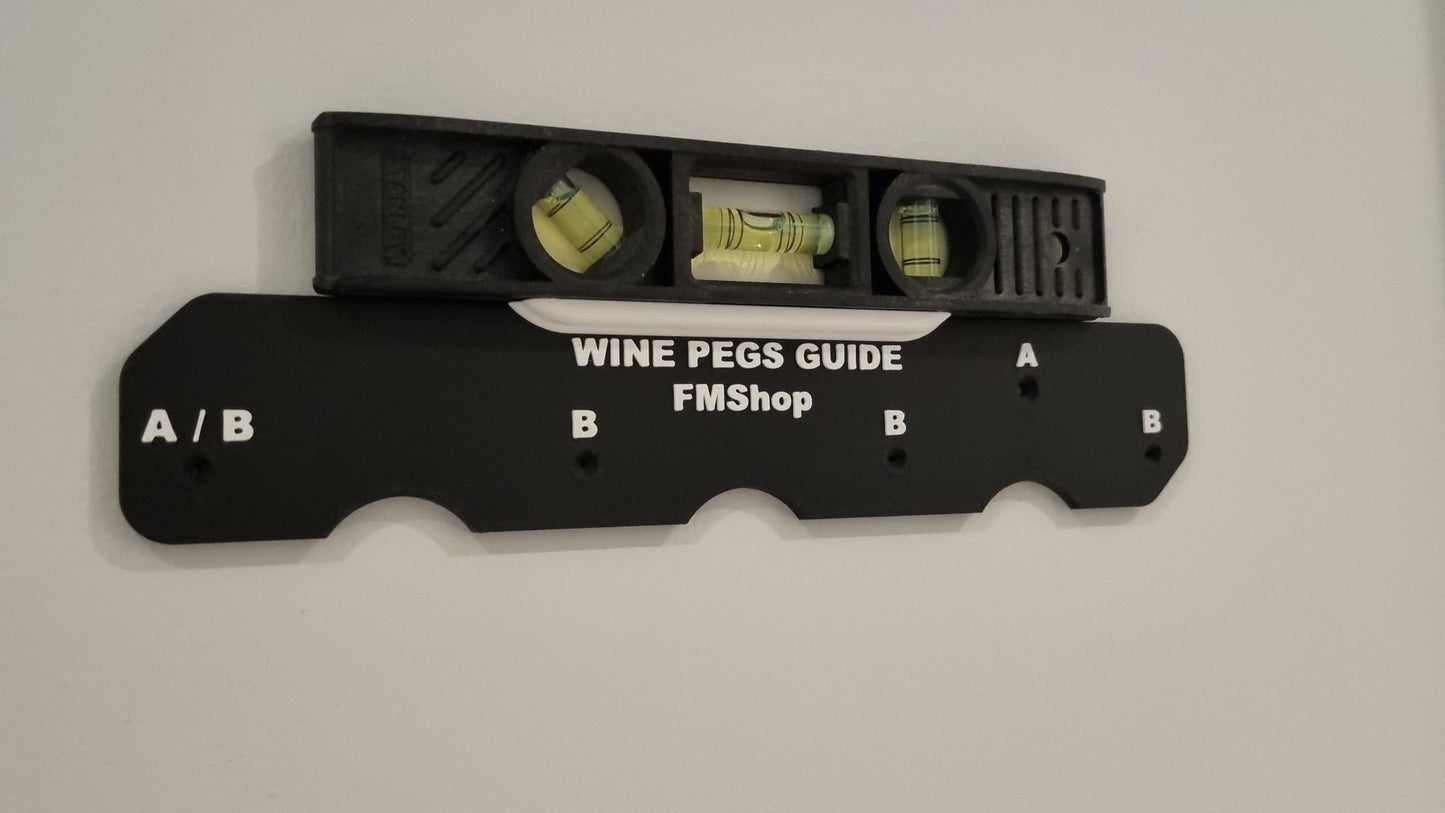 Monteringsskabelon til væg - Wine Pegs - FMShop